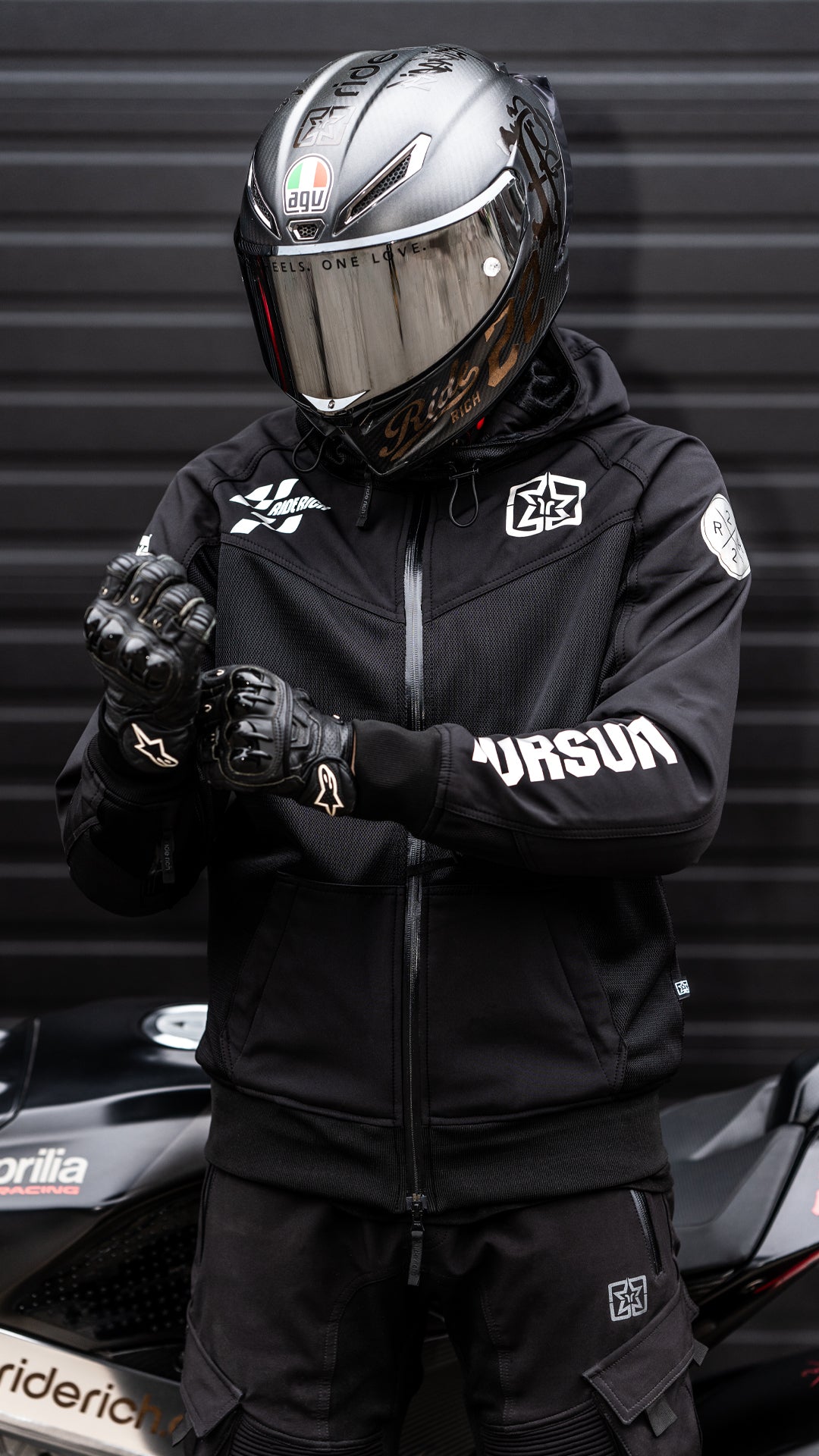 Regency™ V2.Flow™ Mesh Armoured Motorcycle Jacket {Pursuit/Black}