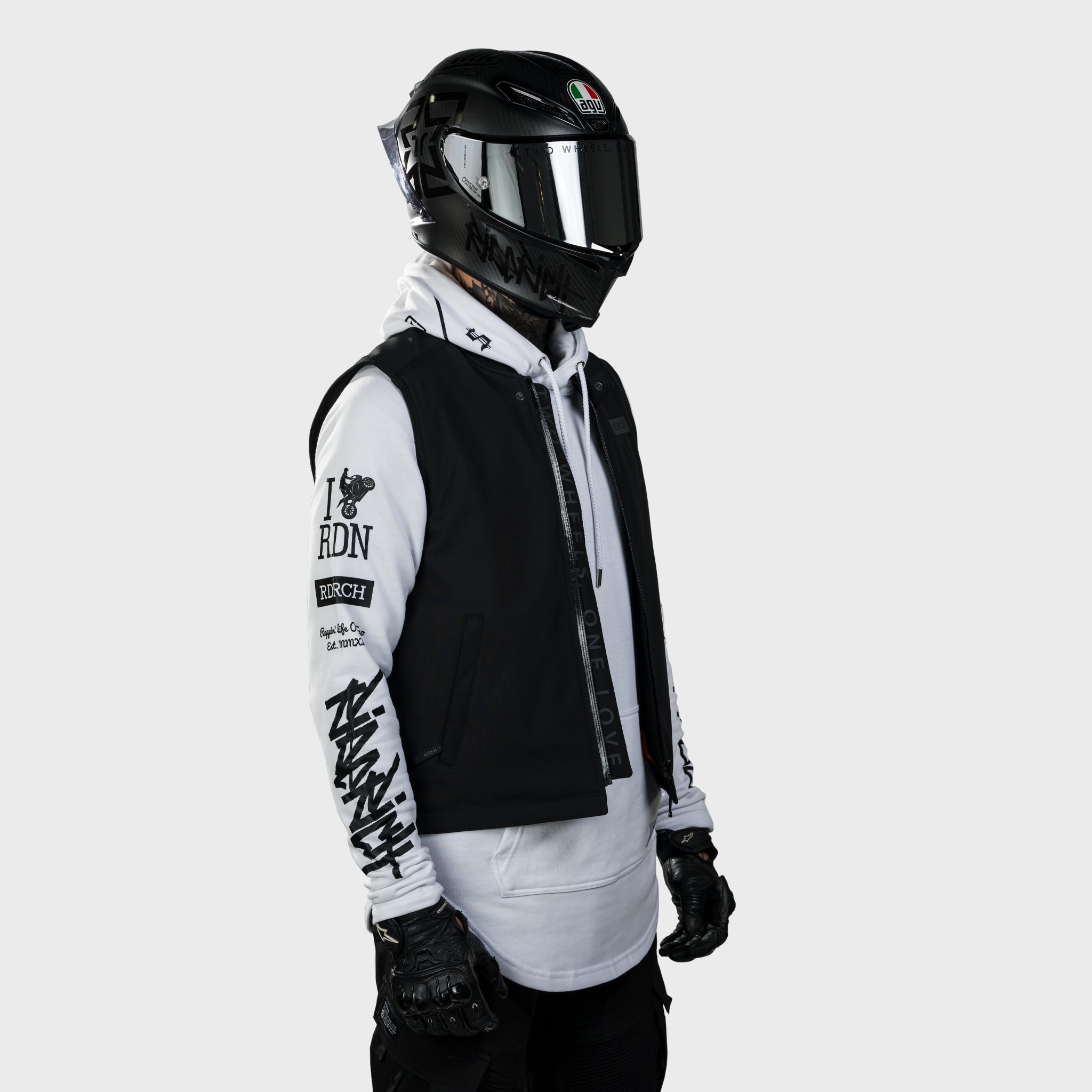 Scarboro™ Armoured Softshell Vest {Emblem/Black}