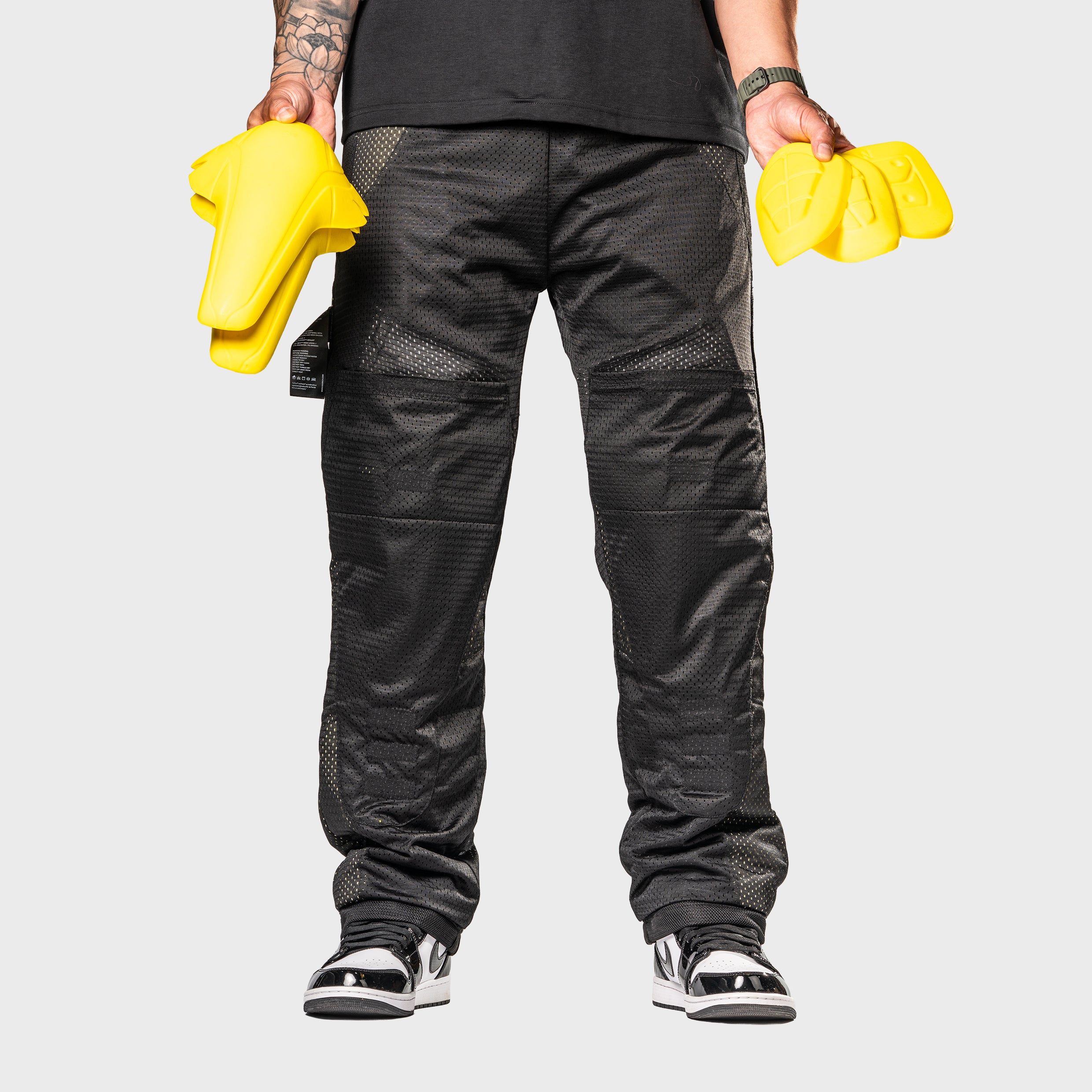 Unit 16™ V2.Flow™ Mesh Armoured Cargo Motorcycle Pants {Black}
