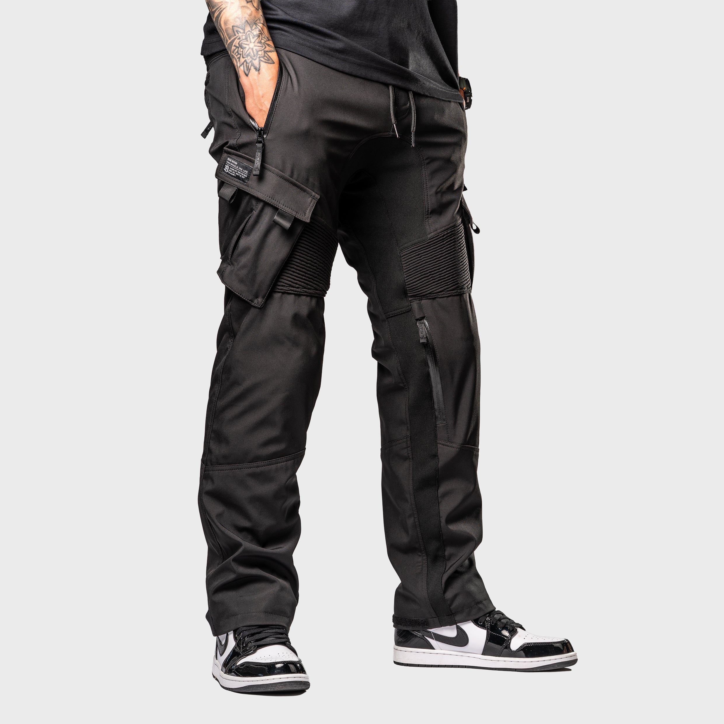 Unit 16™ Armoured Softshell Cargo Motorcycle Pants {Black}
