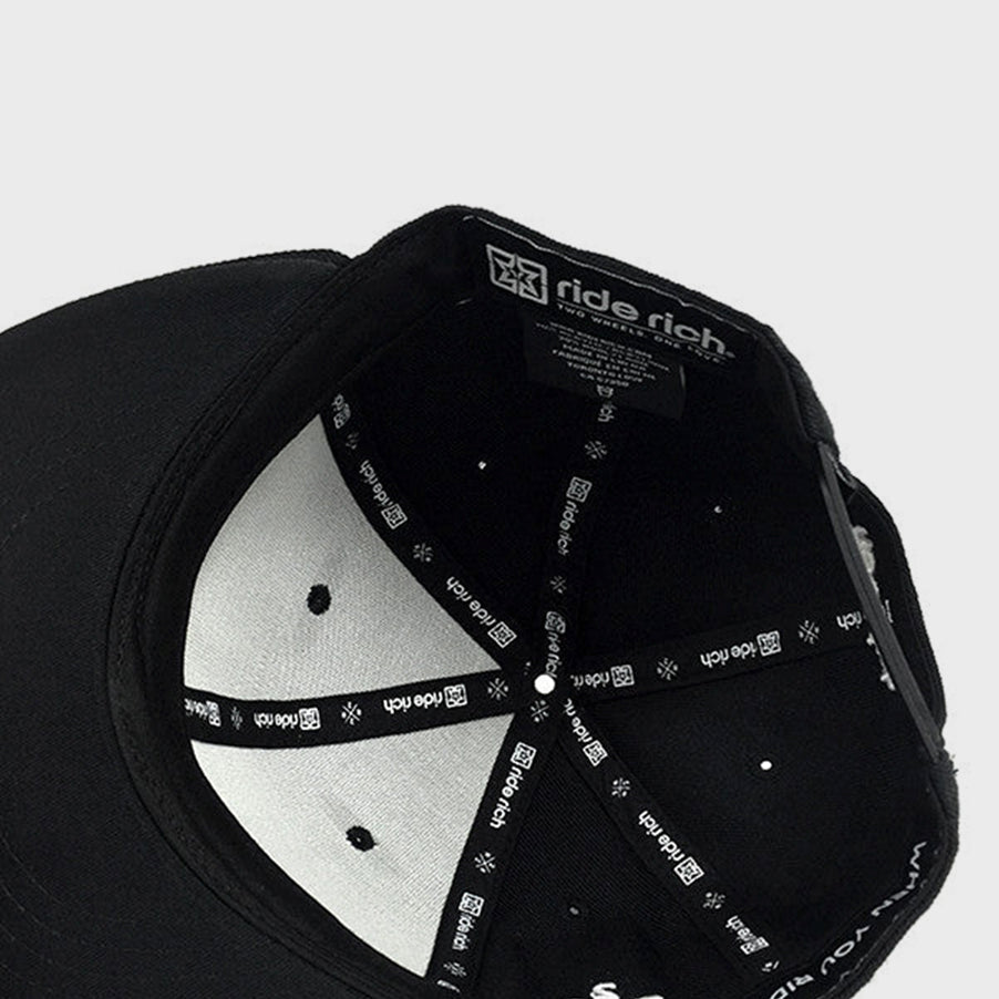 Emblem Snapback {Black on Black}