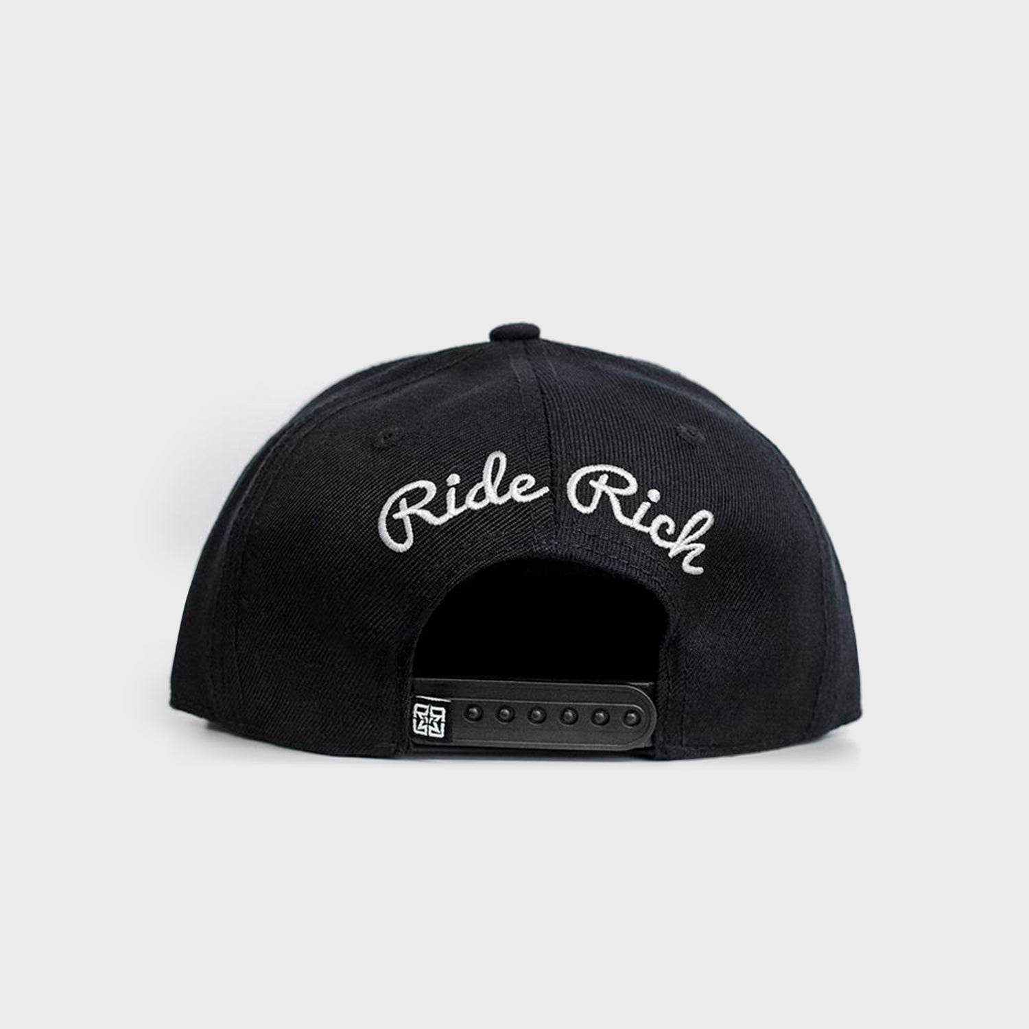 Rep Life On Two Snapback {White on Black}