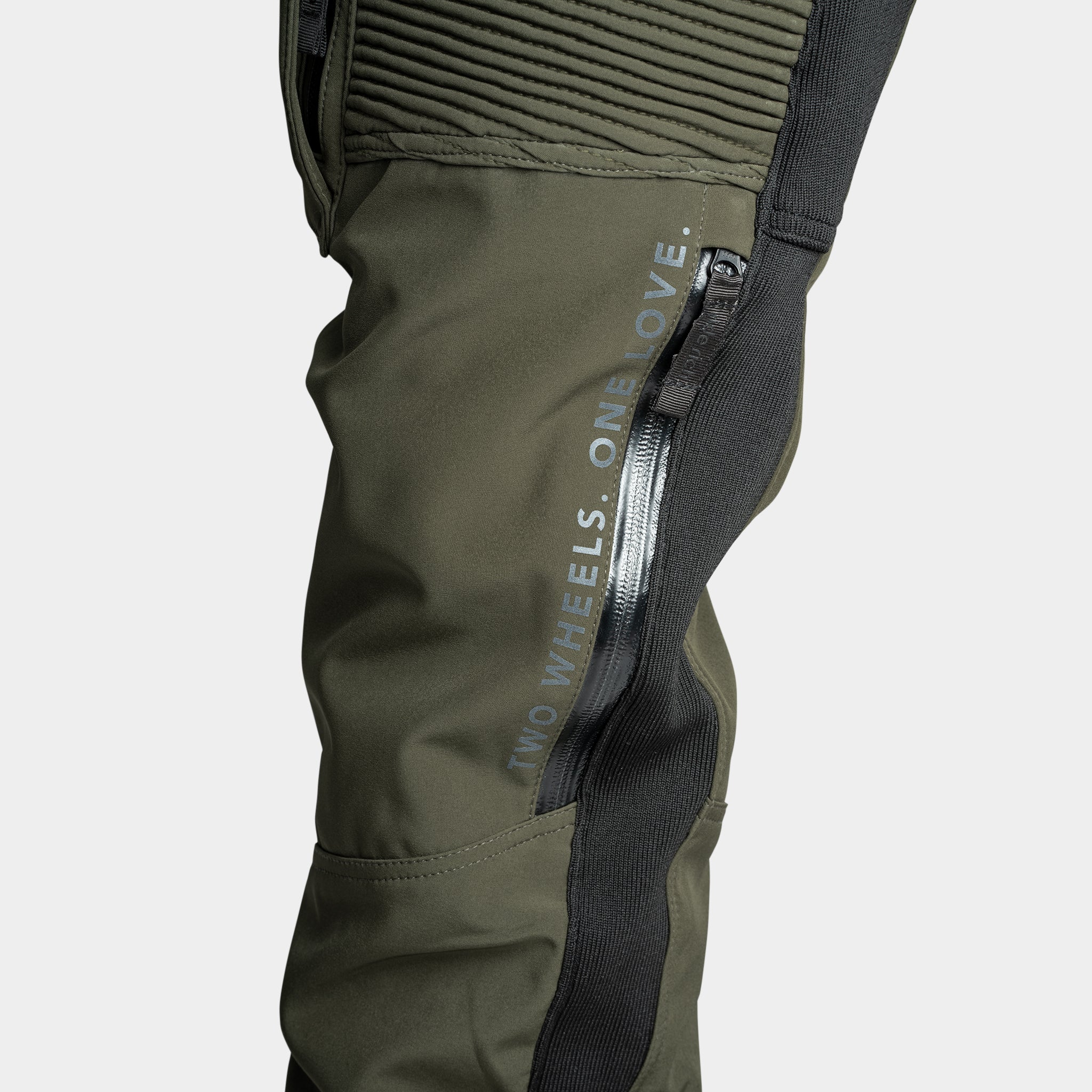 Unit 16™ Armoured Softshell Cargo Joggers {Military Green}