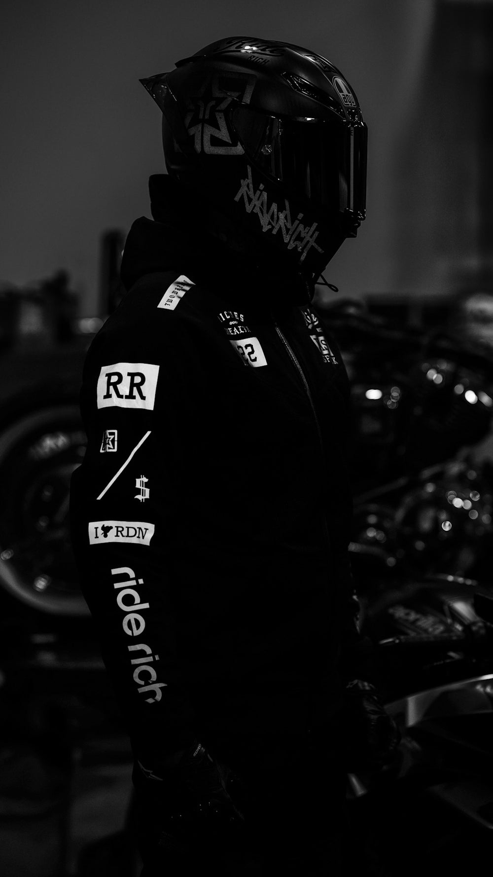 Regency™ V2.Flow™ Mesh Armoured Hooded Jacket {RR GP/Black}