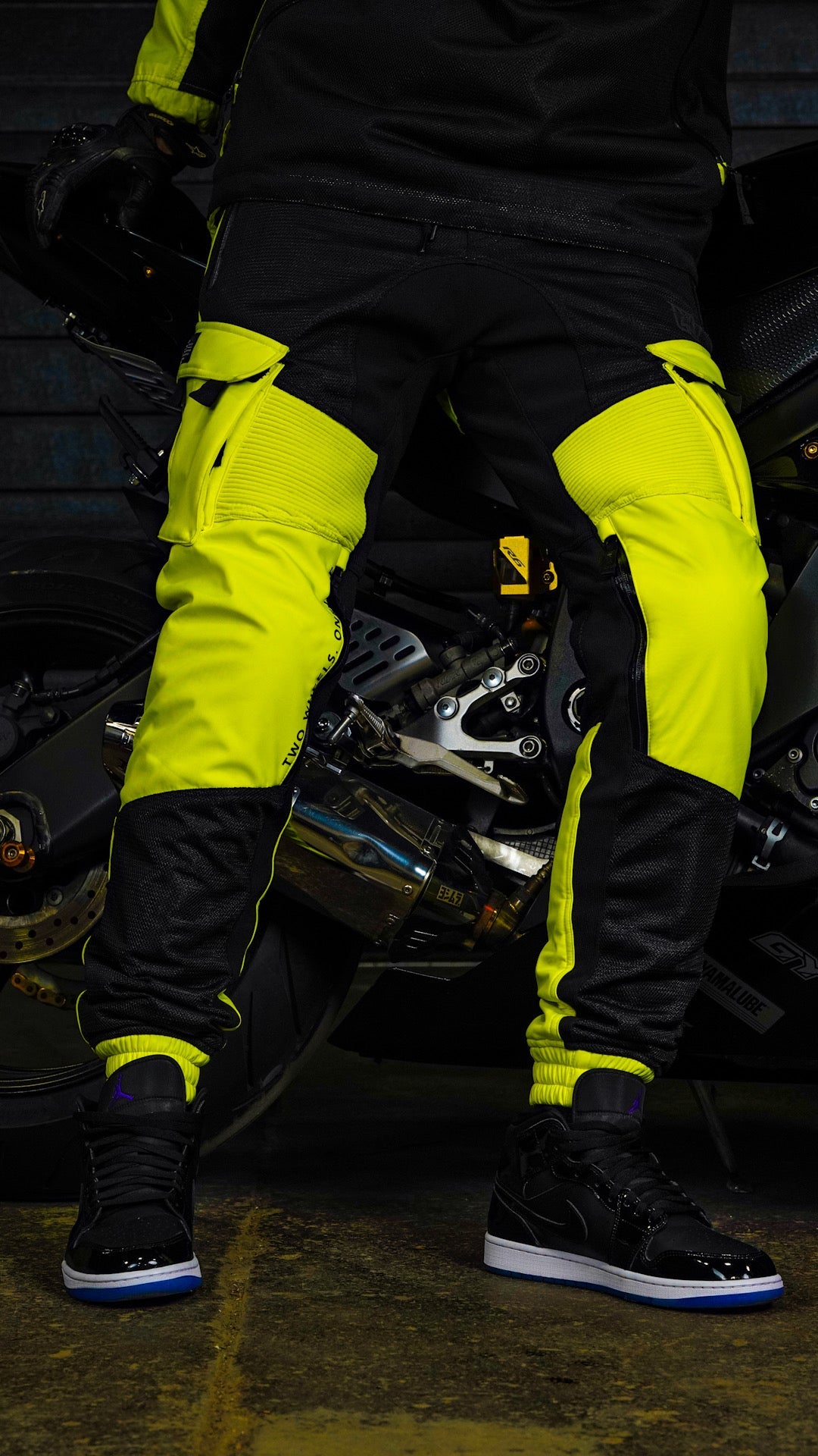 [Pre-Sale // Backorder] Unit 16™ V2.Flow™ Mesh Armoured Cargo Joggers {Hyper Yellow}