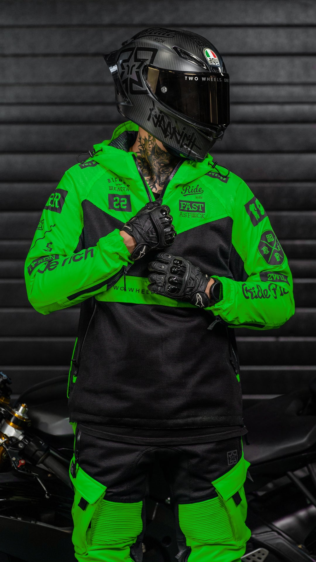 Concord™ V2.Flow™ Mesh Armoured Anorak Motorcycle Jacket {RR GP/Green}