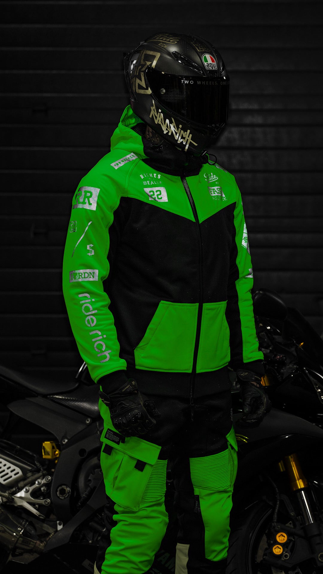 Regency™ V2.Flow™ Mesh Armoured Motorcycle Jacket {RR GP/Green}