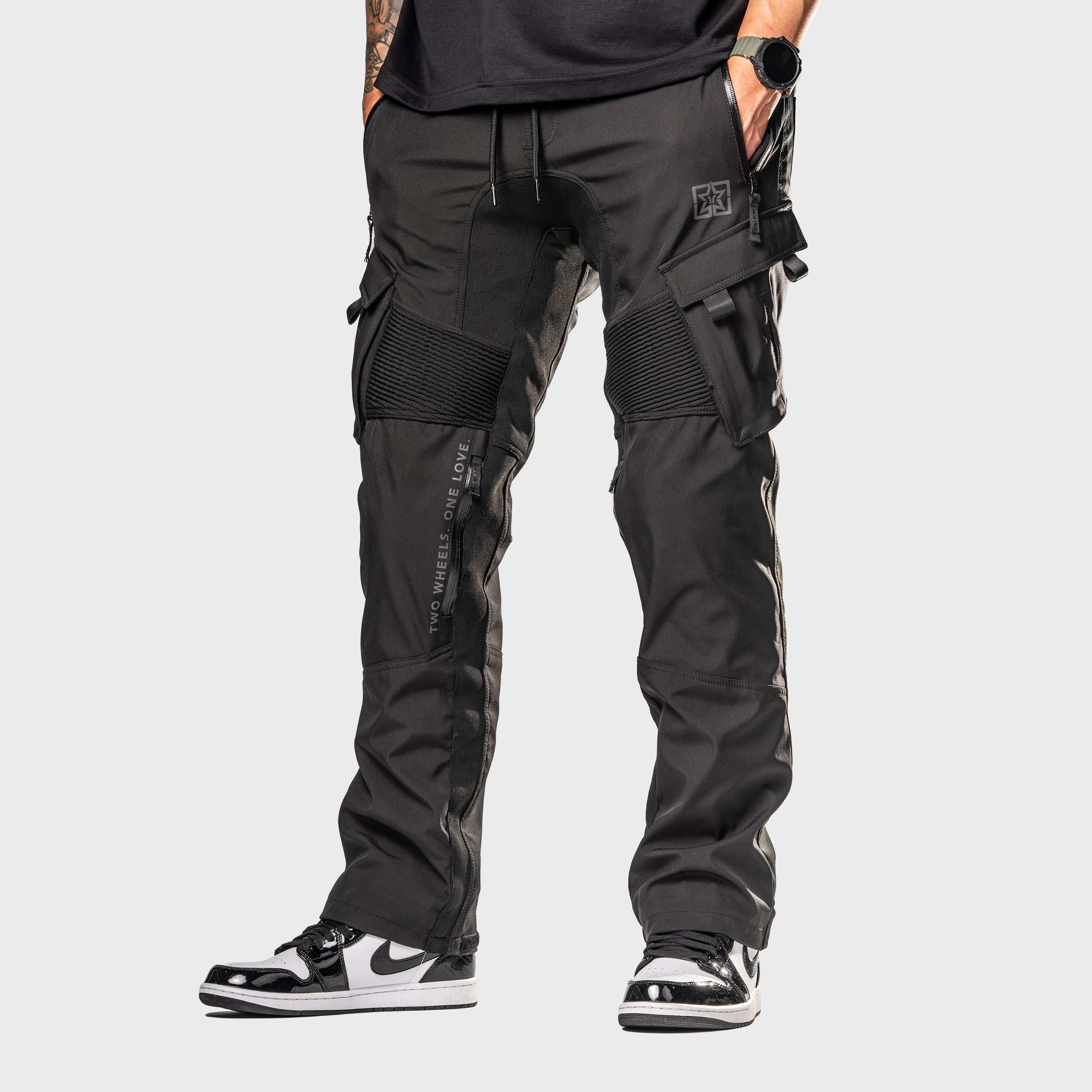 Unit 16™ Armoured Softshell Cargo Motorcycle Pants {Black}