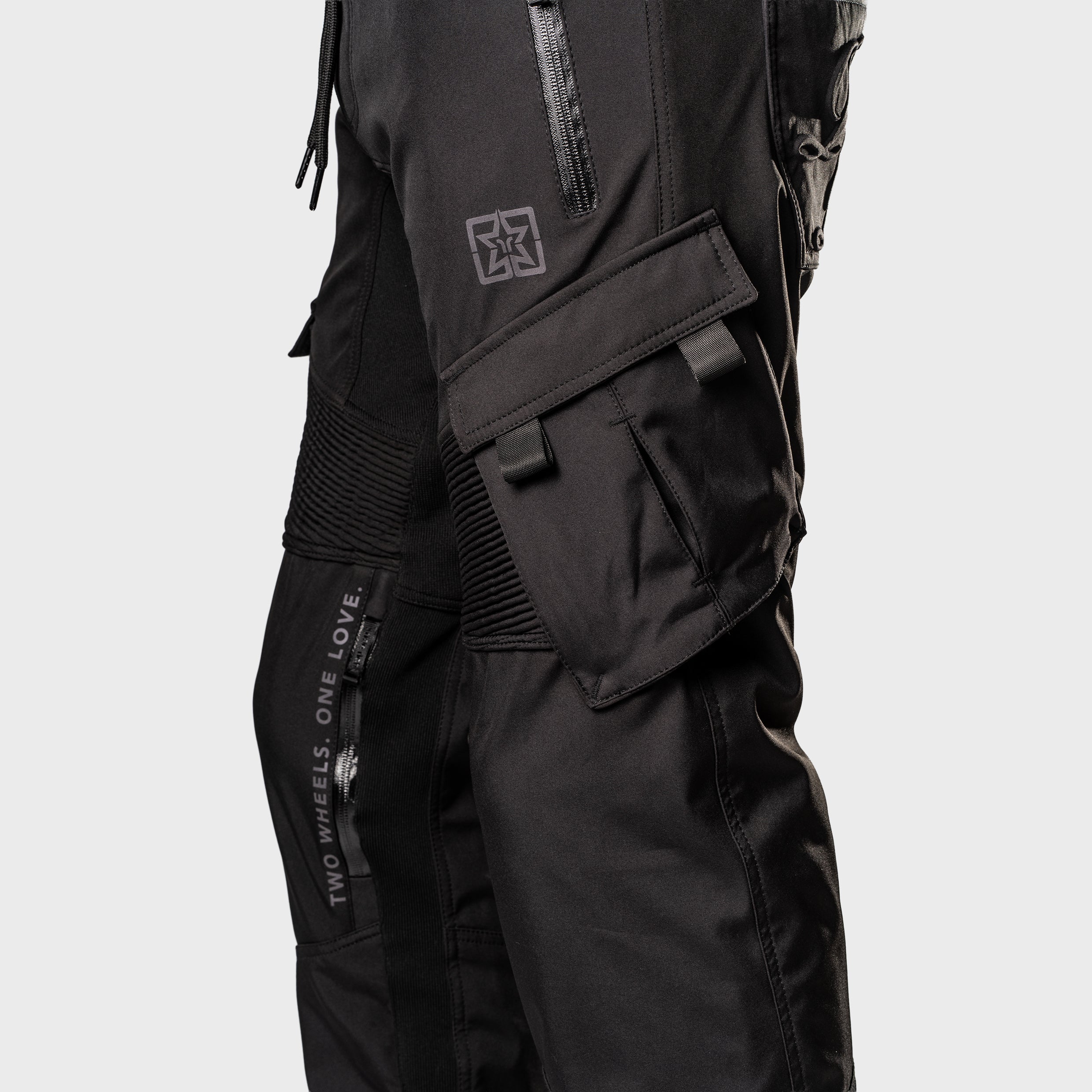 Unit 16™ Armoured Softshell Cargo Motorcycle Pants {Black}