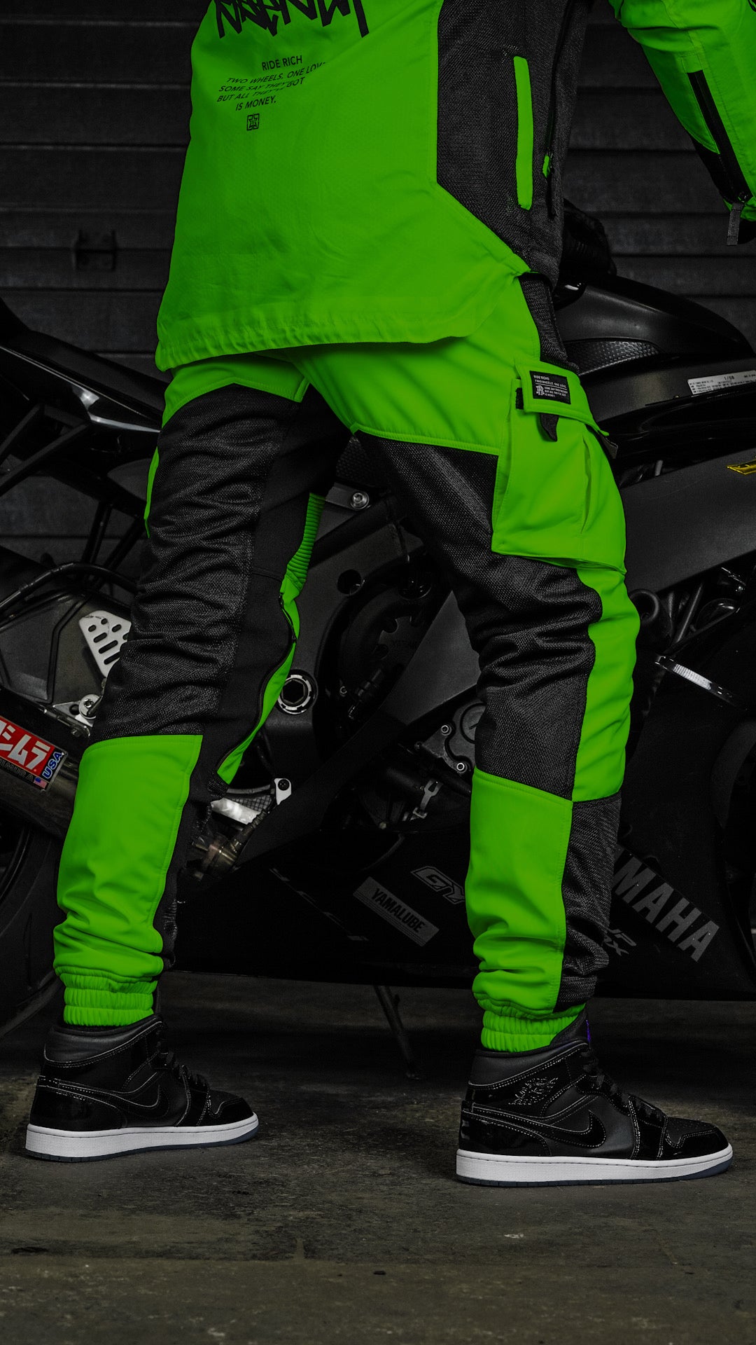 Unit 16™ V2.Flow™ Mesh Armoured Cargo Motorcycle Joggers {Green}
