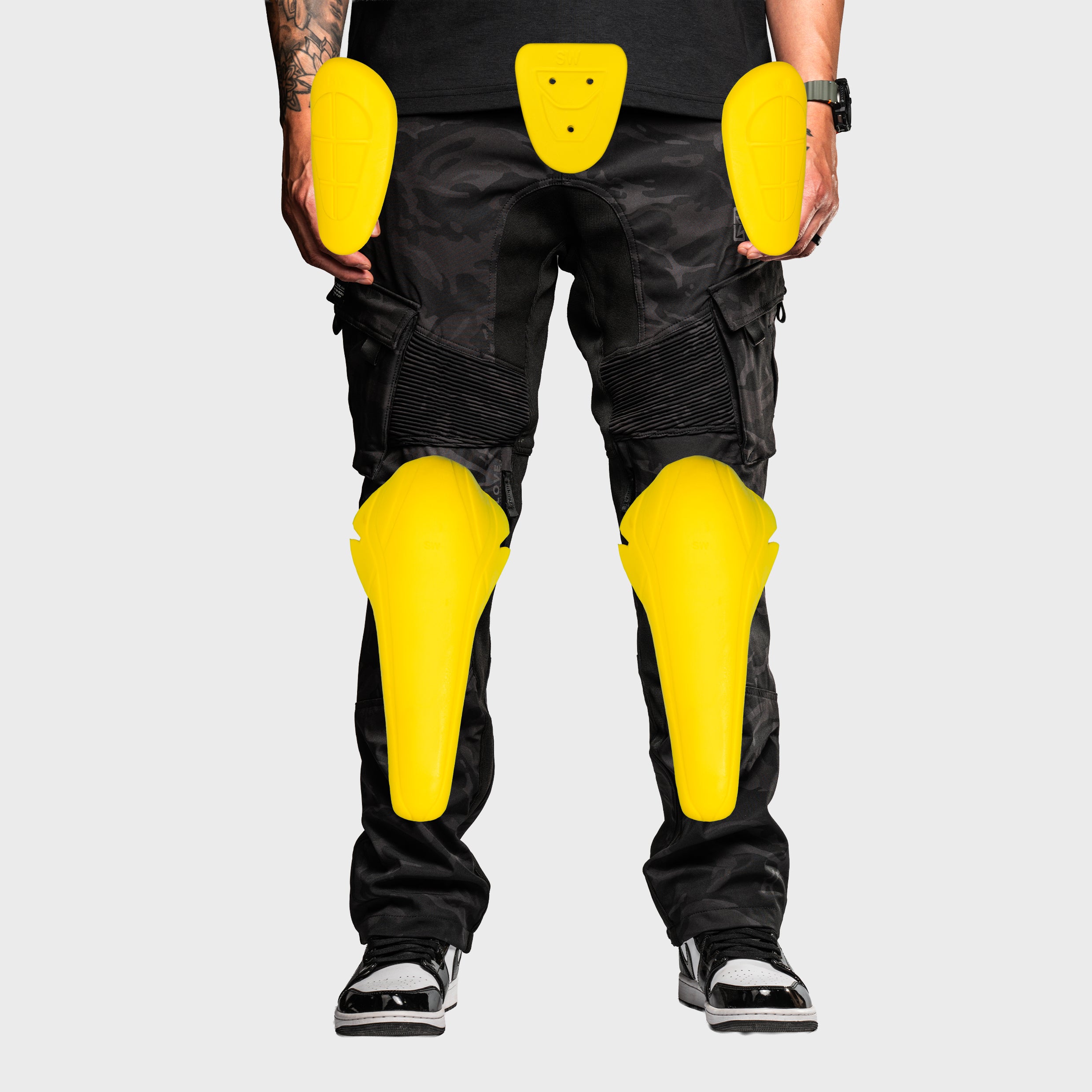 Unit 16™ Armoured Softshell Cargo Motorcycle Pants {Black Camo}