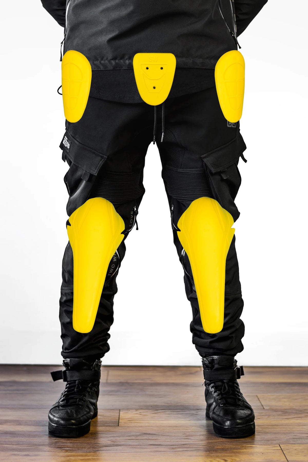 Unit 16™ Armoured Softshell Cargo Motorcycle Joggers {Black}