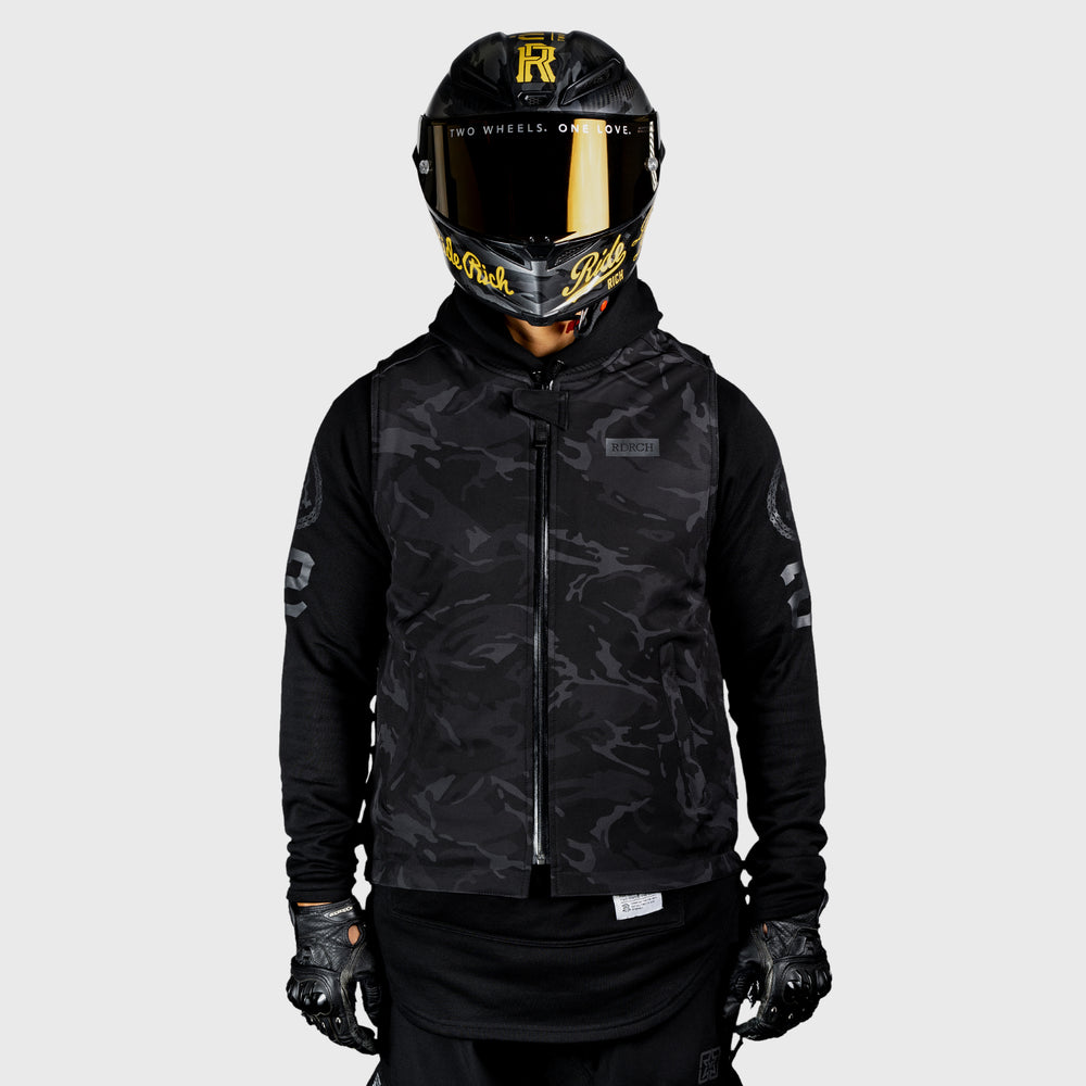 Scarboro™ Armoured Softshell Vest {Black Camo}