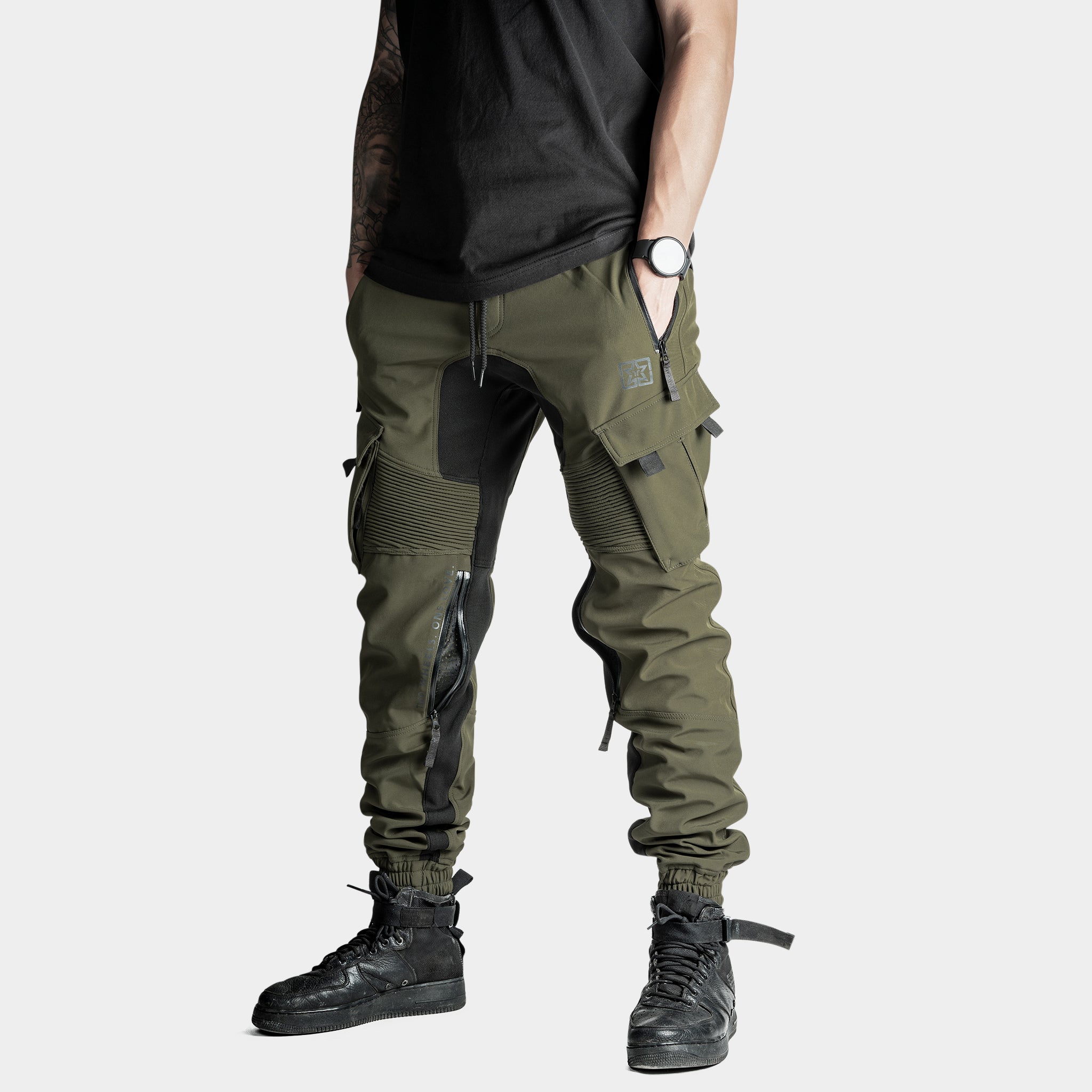 [Pre-Sale // Backorder] Unit 16™ Armoured Softshell Cargo Joggers {Military Green}