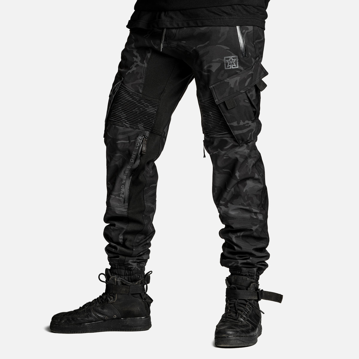 Unit 16™ Armoured Softshell Cargo Joggers {Black Camo}